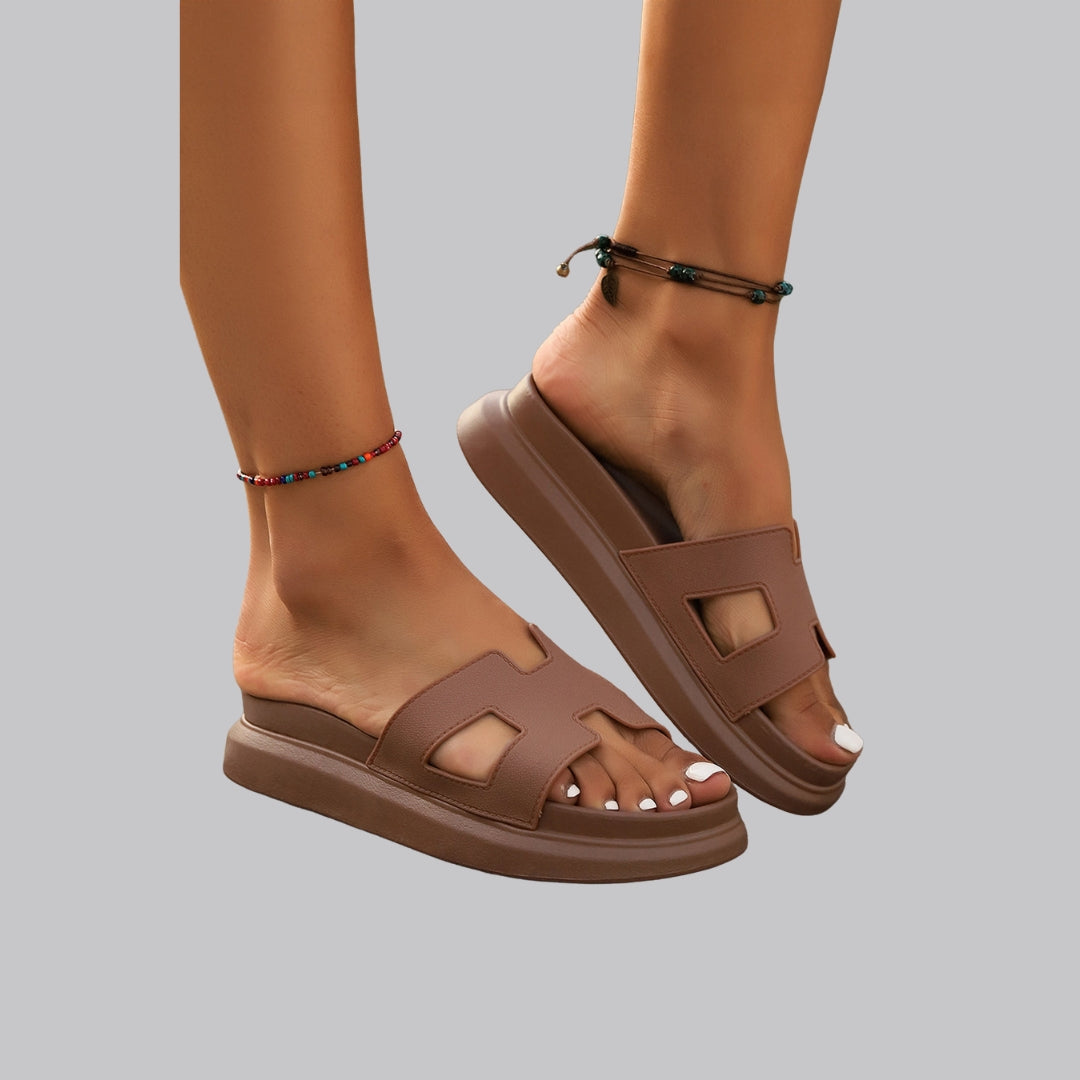 Amelia™ Elegant Support Sandals