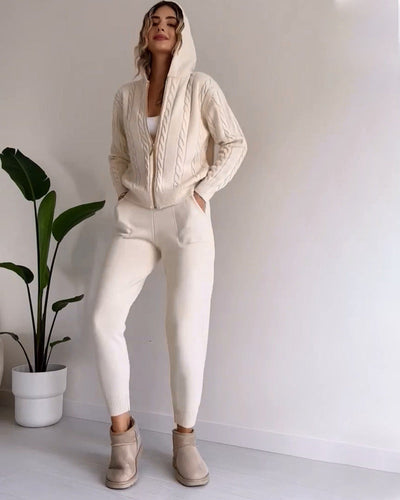 Amelia™ Twist-Jacquard Lounge Set