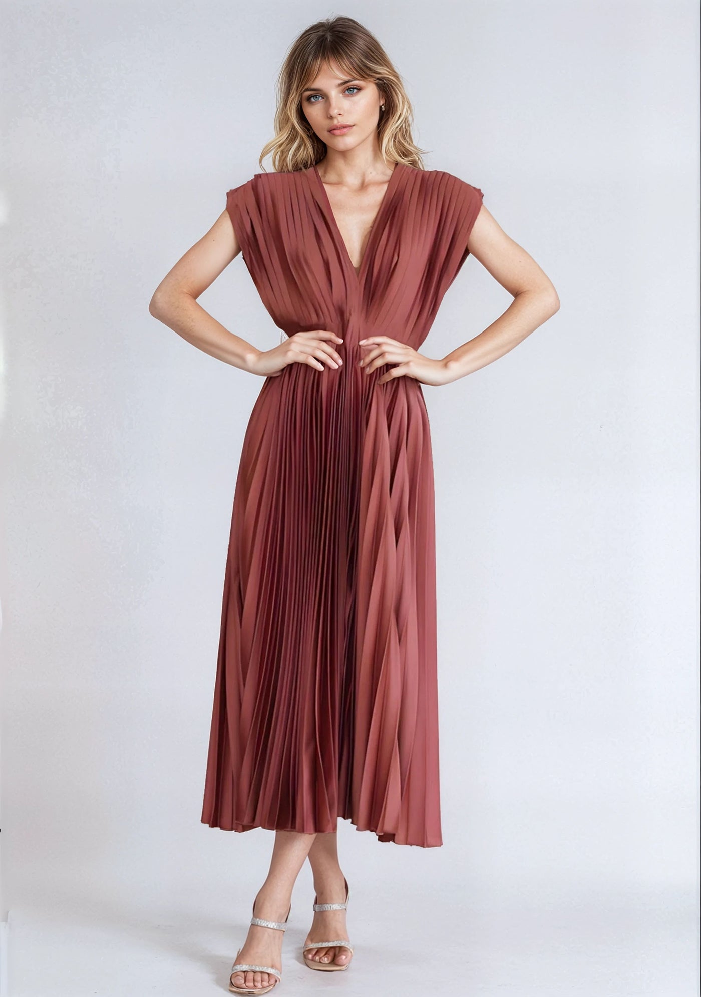 Amelia™ Sleeveless Pleated Midi Dress