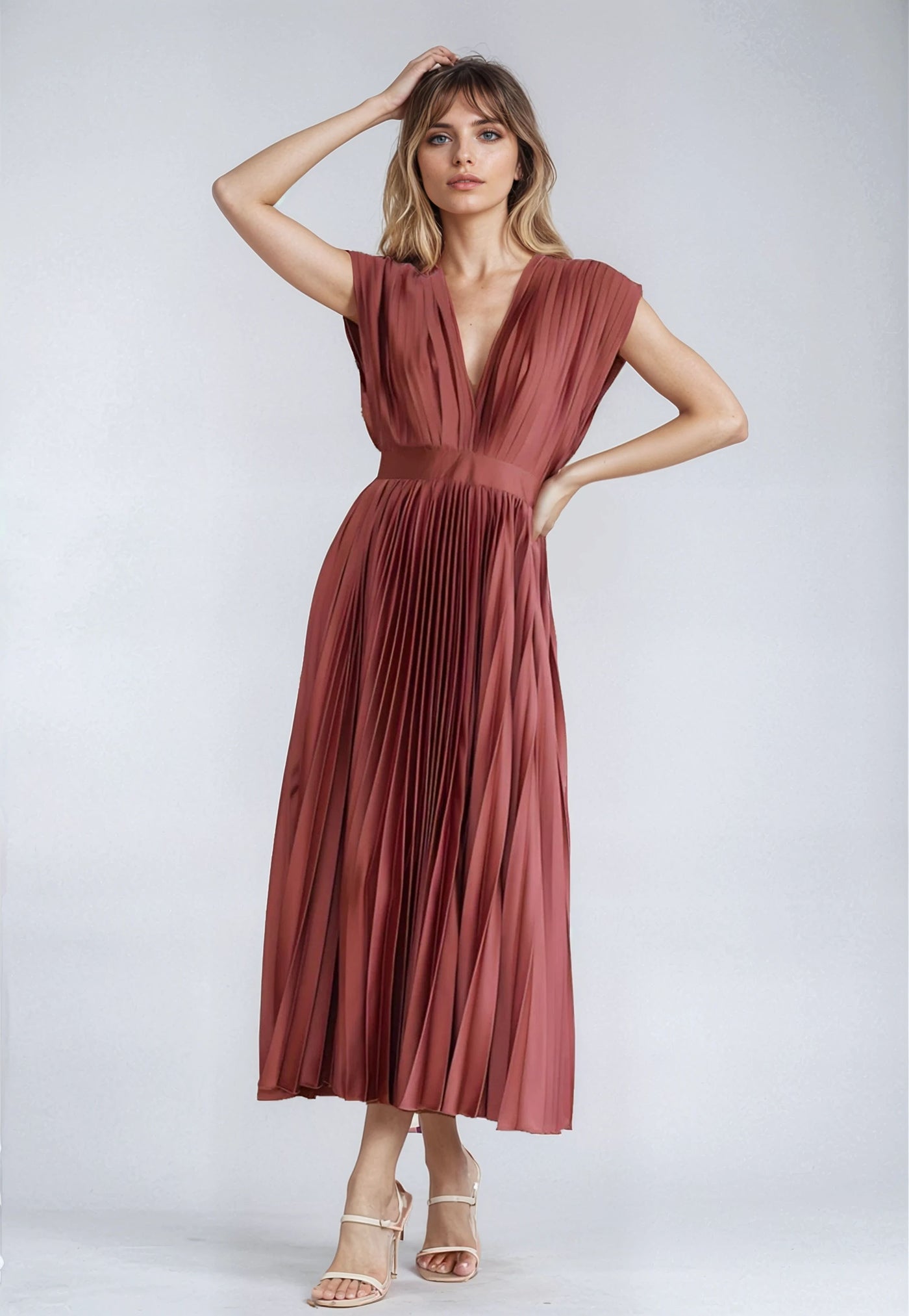 Amelia™ Sleeveless Pleated Midi Dress